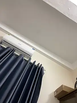 Snapshot of Louis_Baby chatting on February 25, 3:09 pm Louis Baby online show from February 25, 3:09 pm