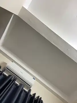 Snapshot of Louis_Baby chatting on February 25, 6:25 am Louis Baby online show from February 25, 6:25 am