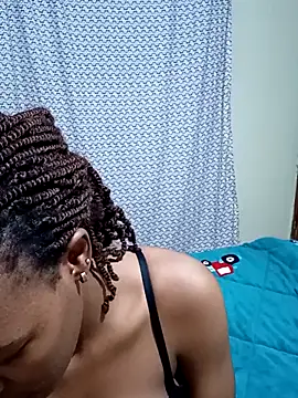 Snapshot of Sweatie_babies chatting on January 16, 5:17 pm Sweatie babies online show from January 16, 5:17 pm