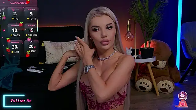 CelyneMay online show from June 21, 10:43 am