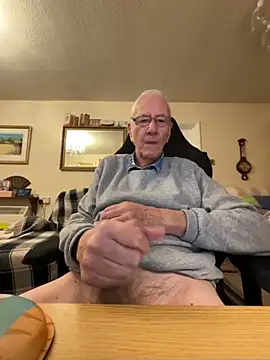 cutaboverest online show from November 28, 5:13 pm