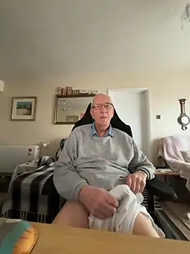 cutaboverest online show from February 19, 4:26 pm