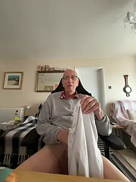 cutaboverest online show from March 29, 3:02 pm