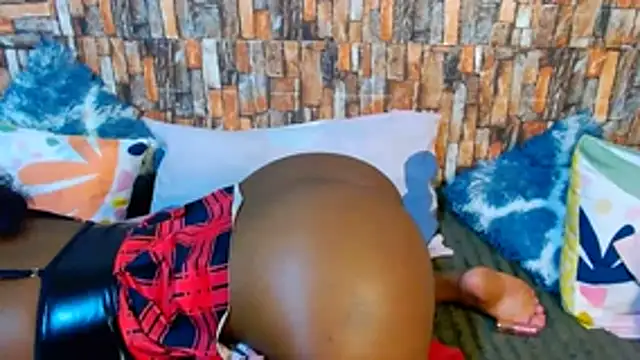 Foxy African online show from December 14, 8:53 am