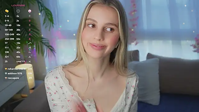 Fluffy-Angel online show from February 6, 11:20 am