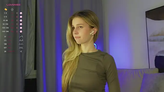 Fluffy-Angel online show from October 27, 5:03 pm