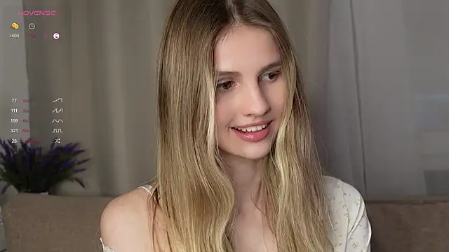 Fluffy-Angel online show from November 26, 4:40 pm