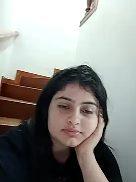 Stephania 18 online show from February 25, 11:15 pm