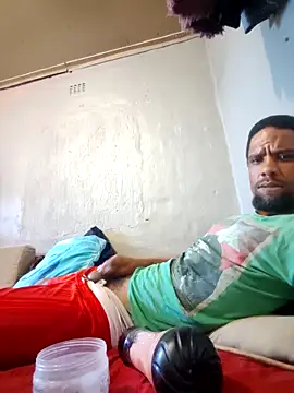 Snapshot of Tigermanboy chatting on October 8, 5:20 am Tigermanboy online show from October 8, 5:20 am