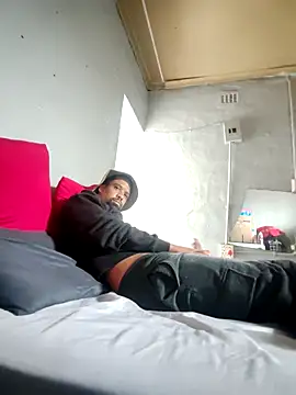 Snapshot of Tigermanboy chatting on March 3, 9:34 am Tigermanboy online show from March 3, 9:34 am