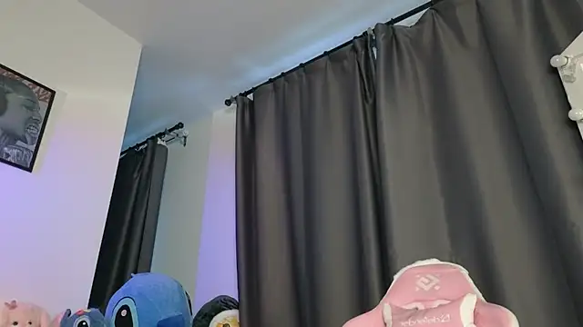 Snapshot of _eva_queen chatting on June 27, 4:24 pm eva queen online show from June 27, 4:24 pm