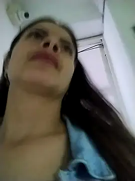 Snapshot of zhoelis_xx chatting on February 5, 12:27 pm zhoelis xx online show from February 5, 12:27 pm