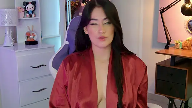 Snapshot of ChloeRem chatting on September 15, 2:01 am ChloeRem online show from September 15, 2:01 am