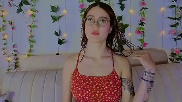 MiaWinx online show from November 20, 9:04 pm