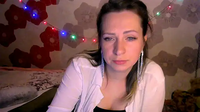 Snapshot of Queen_Daenerys chatting on October 12, 5:36 pm Queen Daenerys online show from October 12, 5:36 pm