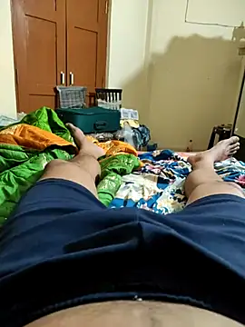 Snapshot of vini1754 chatting on February 8, 5:29 pm vini1754 online show from February 8, 5:29 pm