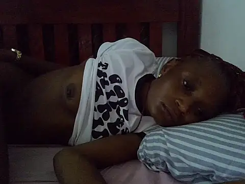 SpicyPetite online show from March 7, 8:10 am