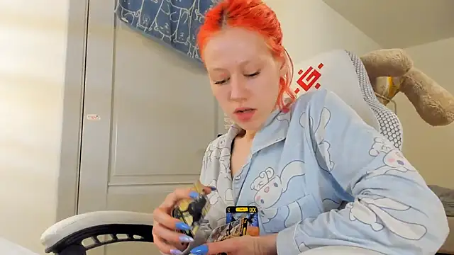 Snapshot of Silly__Milly chatting on February 5, 2:59 pm Silly  Milly online show from February 5, 2:59 pm