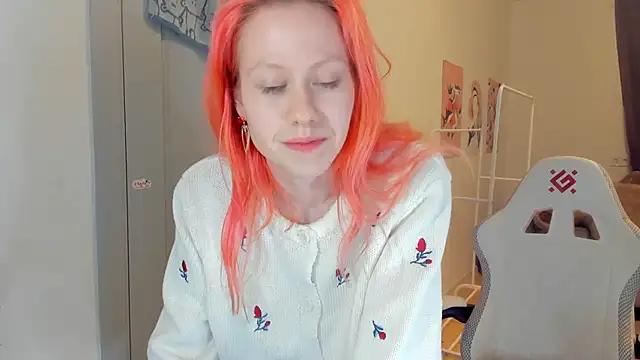 Snapshot of Silly__Milly chatting on March 15, 10:22 pm Silly  Milly online show from March 15, 10:22 pm