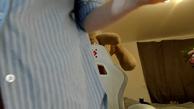 Snapshot of Silly__Milly chatting on March 8, 11:07 pm Silly  Milly online show from March 8, 11:07 pm
