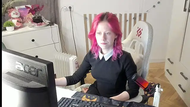 Silly  Milly online show from February 6, 4:58 pm