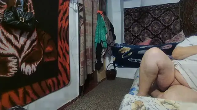 NataliiaRosa54 online show from December 17, 5:01 am