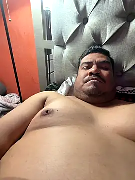 Snapshot of ThickD619 chatting on January 7, 3:55 am ThickD619 online show from January 7, 3:55 am