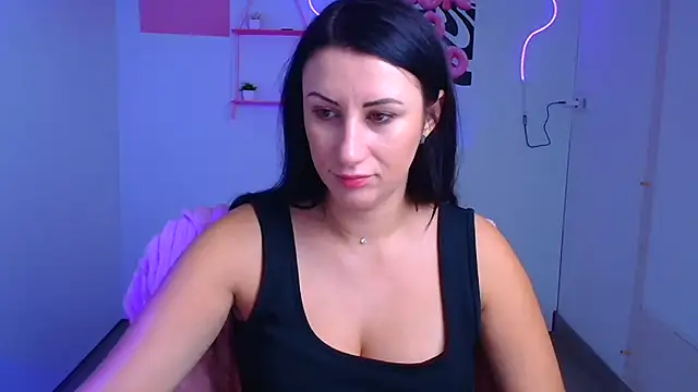 Snapshot of Loren_Moa chatting on October 25, 5:39 am Loren Moa online show from October 25, 5:39 am