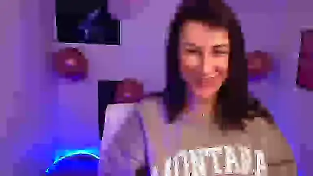 Loren Moa online show from February 27, 6:46 am
