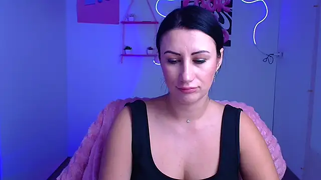 Snapshot of Loren_Moa chatting on November 21, 12:48 pm Loren Moa online show from November 21, 12:48 pm