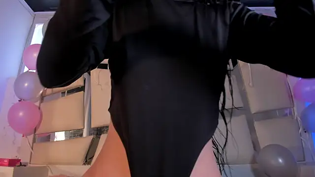 Snapshot of chrystal_js chatting on October 25, 1:34 pm chrystal js online show from October 25, 1:34 pm