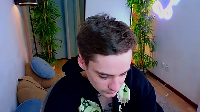 ohhottom online show from April 3, 11:33 pm