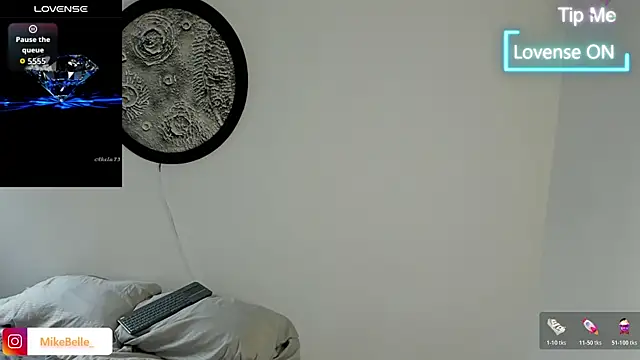 Snapshot of mike_belle chatting on November 15, 8:57 pm mike belle online show from November 15, 8:57 pm