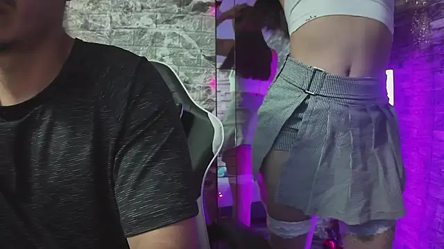 HotCouple 697 online show from December 21, 1:30 am