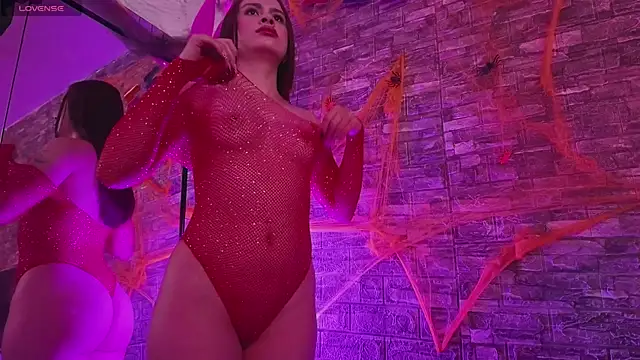 HotCouple 697 online show from October 26, 8:31 pm