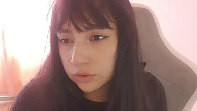 emitaa17228o online show from June 13, 7:01 pm