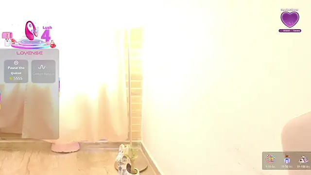 emitaa17228o online show from April 4, 9:43 pm