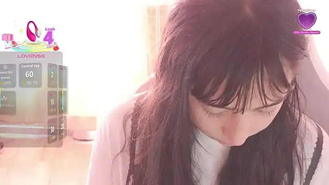 Snapshot of emitaa17228o chatting on June 15, 7:02 pm emitaa17228o online show from June 15, 7:02 pm