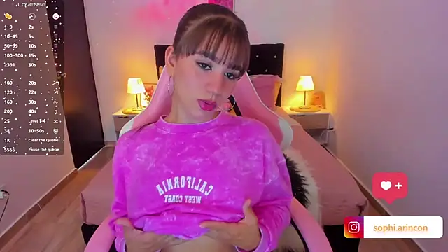 Sophia rincon online show from April 8, 9:49 pm