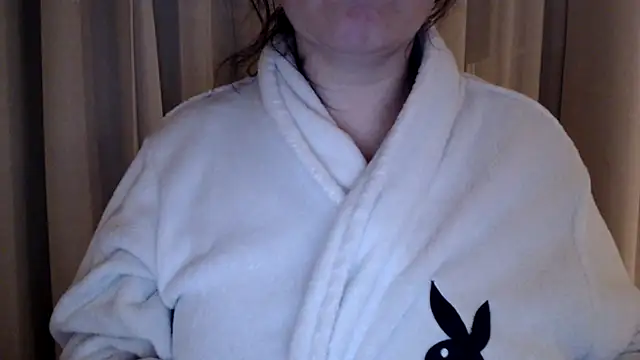 Snapshot of Sandysecret chatting on March 11, 8:31 pm Sandysecret online show from March 11, 8:31 pm