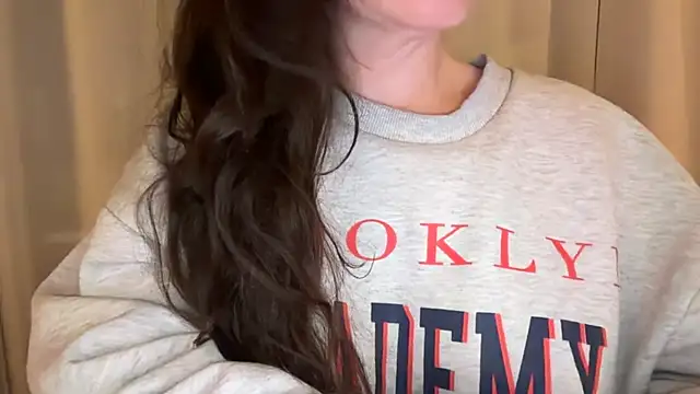 Snapshot of Sandysecret chatting on March 25, 8:52 pm Sandysecret online show from March 25, 8:52 pm