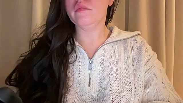 Snapshot of Sandysecret chatting on February 12, 8:30 pm Sandysecret online show from February 12, 8:30 pm