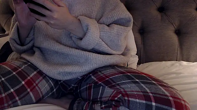 Snapshot of Sandysecret chatting on November 26, 8:42 pm Sandysecret online show from November 26, 8:42 pm