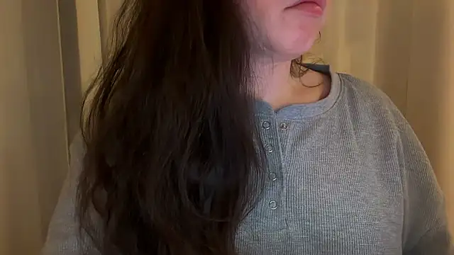 Snapshot of Sandysecret chatting on February 22, 9:49 pm Sandysecret online show from February 22, 9:49 pm