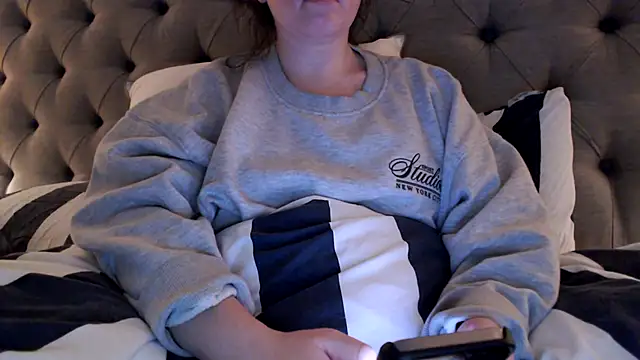 Snapshot of Sandysecret chatting on November 18, 8:01 pm Sandysecret online show from November 18, 8:01 pm