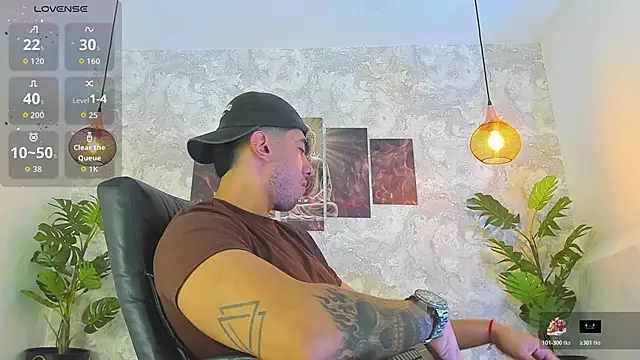 Snapshot of Nate_franco chatting on February 2, 2:43 am Nate franco online show from February 2, 2:43 am