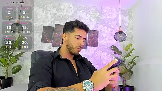 Snapshot of Nate_franco chatting on January 16, 12:03 am Nate franco online show from January 16, 12:03 am