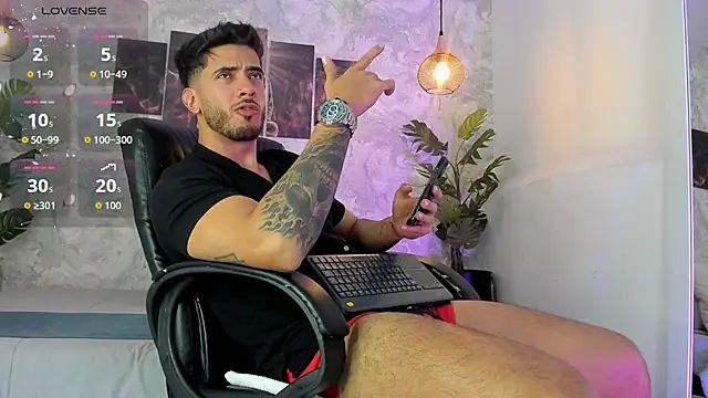 Snapshot of Nate_franco chatting on January 13, 2:59 am Nate franco online show from January 13, 2:59 am