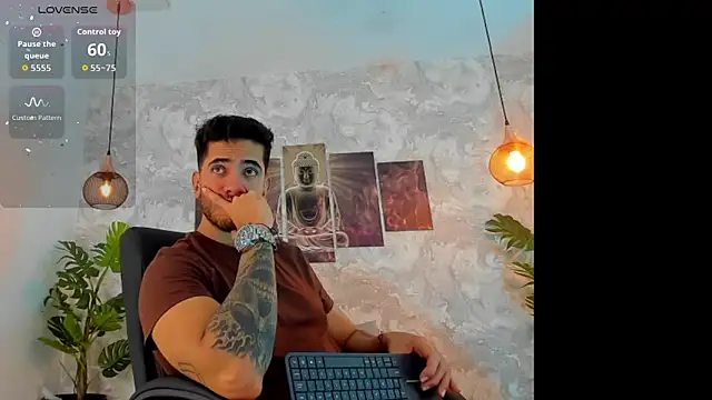 Snapshot of Nate_franco chatting on February 20, 3:47 am Nate franco online show from February 20, 3:47 am