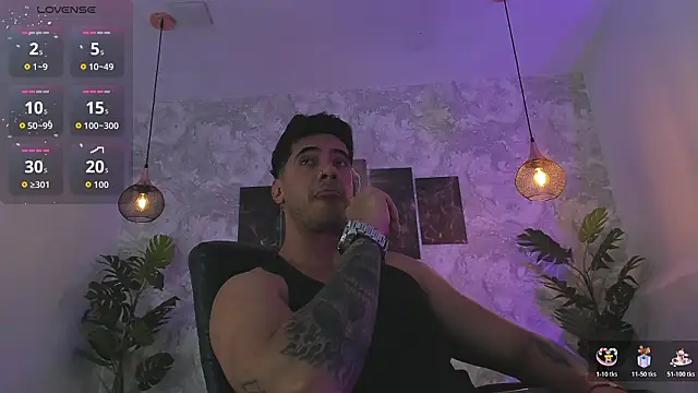 Snapshot of Nate_franco chatting on February 1, 1:59 am Nate franco online show from February 1, 1:59 am